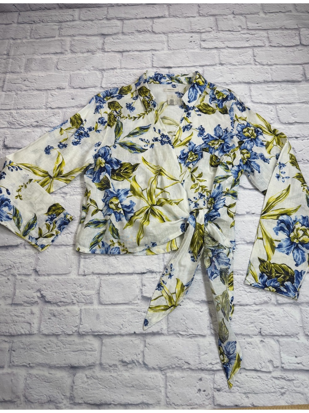 Joie White Floral Linen Tie-Front Blouse w/ Blue & Green Print. Size Large.